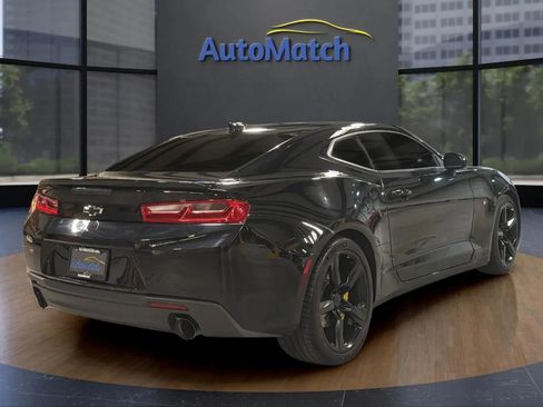 Used 2017 Chevrolet Camaro LT w/ RS Package RWD image 10