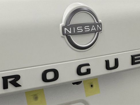 Certified 2023 Nissan Rogue SV w/ SV Premium B Package image 24