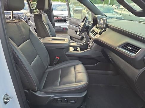 Used 2022 Chevrolet Tahoe RST w/ Luxury Package AWD/4WD image 10