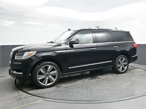 Used 2019 Lincoln Navigator Reserve AWD/4WD image 3