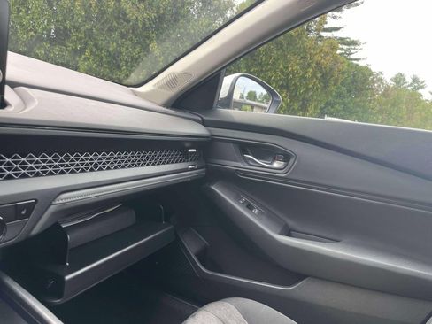 Certified 2024 Honda Accord EX image 35