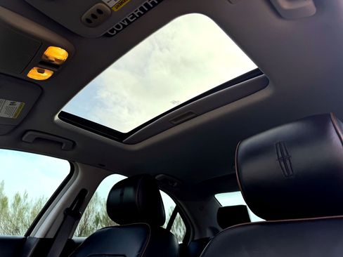 Used 2011 Lincoln MKZ w/ 101A Rapid Spec Order Code image 14