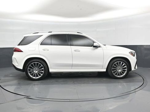 Used 2024 Mercedes-Benz GLE 350 4MATIC image 2