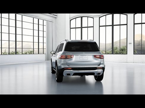 New 2026 Mercedes-Benz GLB 250 4MATIC image 21