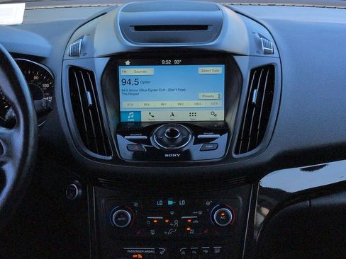 Used 2018 Ford Escape Titanium w/ Ford Safe & Smart Package AWD/4WD image 17