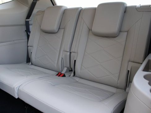 New 2026 Volkswagen Atlas SE image 9