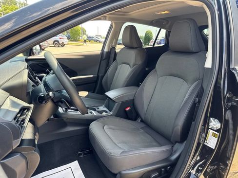 Used 2024 Subaru Crosstrek 2.0i Premium AWD/4WD image 12