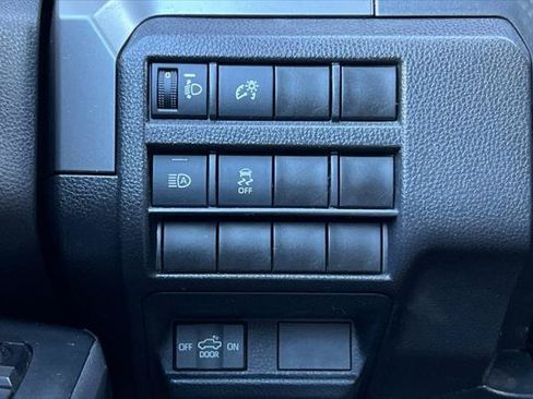 Certified 2024 Toyota Tacoma SR5 w/ SR5 Upgrade Package AWD/4WD image 29