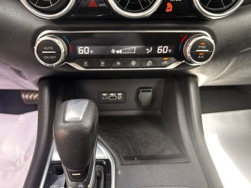 Used 2020 Nissan Sentra SV FWD image 23