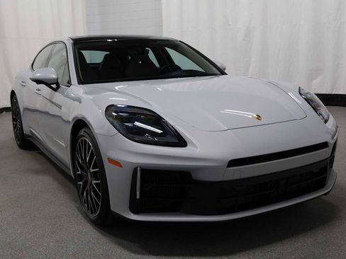 Certified 2025 Porsche Panamera 4 AWD/4WD image 13