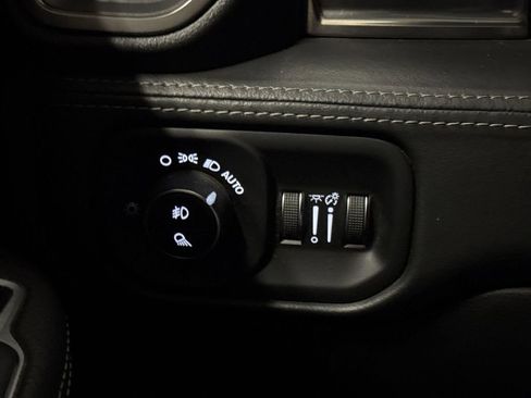 Used 2019 RAM 2500 Limited AWD/4WD image 18