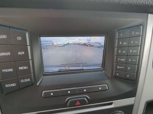 Used 2016 Ford Expedition XLT AWD/4WD image 19