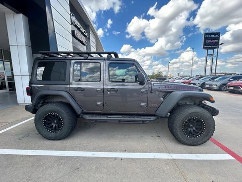 Used 2021 Jeep Wrangler Unlimited Rubicon AWD/4WD image 4