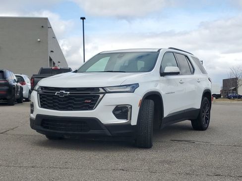 Used 2023 Chevrolet Traverse RS w/ LPO, Floor Liner Package image 4