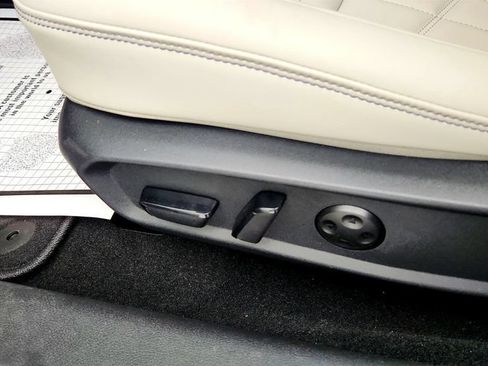 Used 2026 Nissan Sentra SL w/ Floor Mat Package FWD image 12