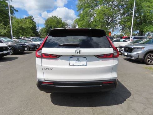 Certified 2024 Honda CR-V EX image 5