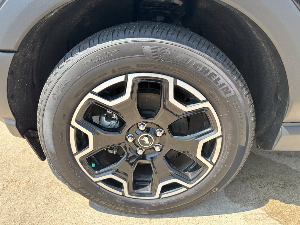 Used 2025 Ford Bronco Sport Outer Banks w/ Outer Banks Tech Package+ AWD/4WD image 9
