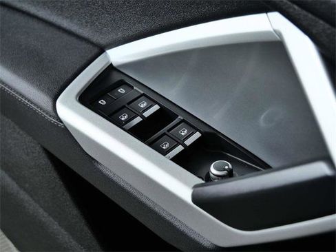 Used 2023 Audi Q3 2.0T Premium Plus w/ Premium Plus Package image 26