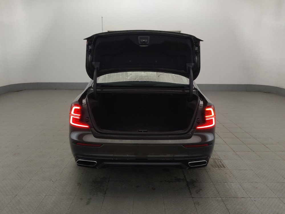 Used 2022 Volvo S60 B5 Momentum AWD/4WD image 29