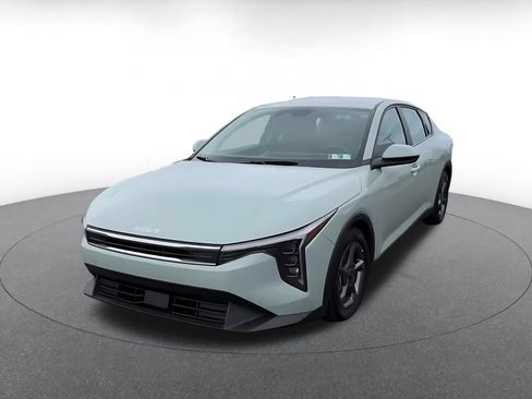 Used 2025 Kia K4 FWD image 6