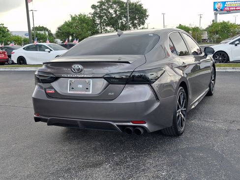 Used 2024 Toyota Camry SE w/ Convenience Package FWD image 11