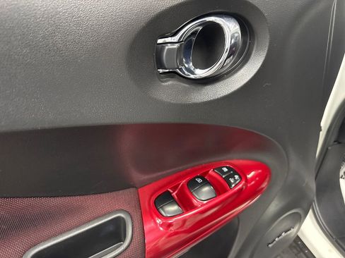 Used 2015 Nissan Juke SL image 9