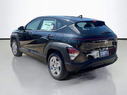 New 2026 Hyundai Kona SE image 7