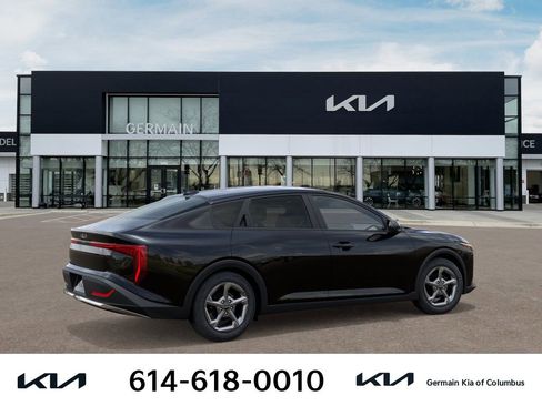 New 2026 Kia K4 FWD image 9