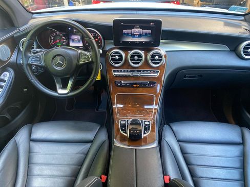 Used 2017 Mercedes-Benz GLC 300 4MATIC image 23