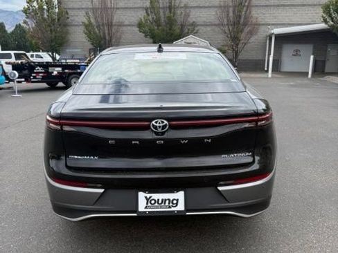 Certified 2024 Toyota Crown Platinum w/ Carpet Mat Package (TMS) AWD/4WD image 7