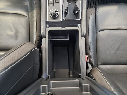 Used 2023 Nissan Pathfinder SL AWD/4WD image 21