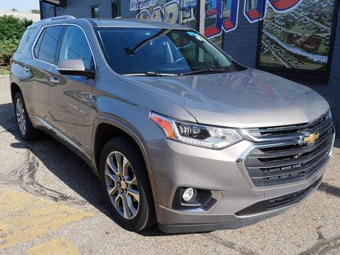 Used 2018 Chevrolet Traverse Premier AWD/4WD image 39