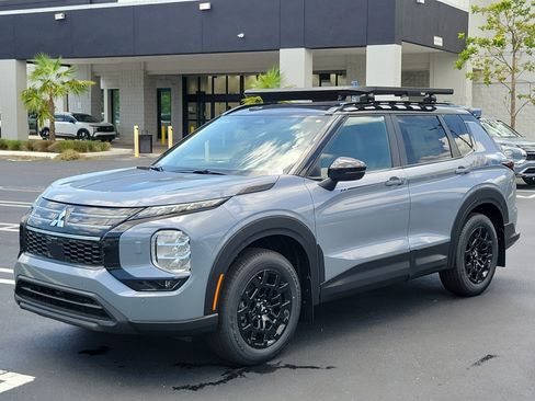 New 2026 Mitsubishi Outlander AWD image 1