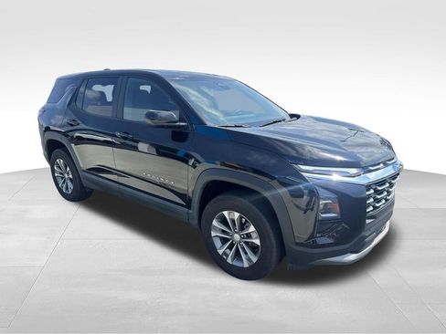 Used 2026 Chevrolet Equinox LT FWD image 16