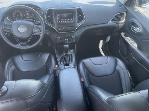 Used 2021 Jeep Cherokee Latitude Plus FWD image 27