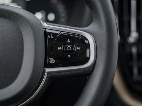 New 2026 Volvo XC60 B5 Plus w/ Protection Package Premier image 29