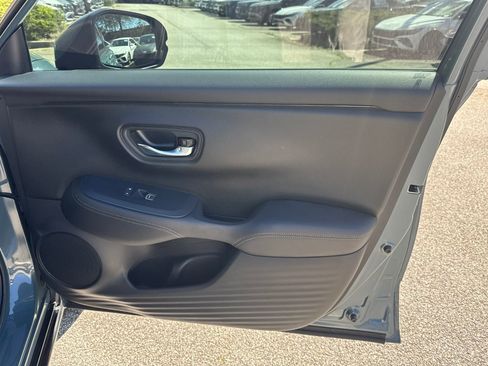 Used 2024 Honda HR-V EX-L image 14