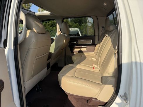 Used 2018 RAM 2500 Laramie w/ Convenience Group AWD/4WD image 13