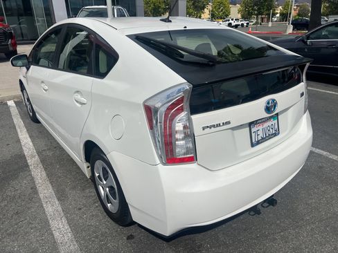 Used 2014 Toyota Prius Three FWD image 4