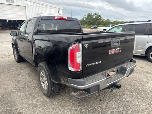 Used 2015 GMC Canyon 2WD Crew Cab w/ Convenience Package image 4
