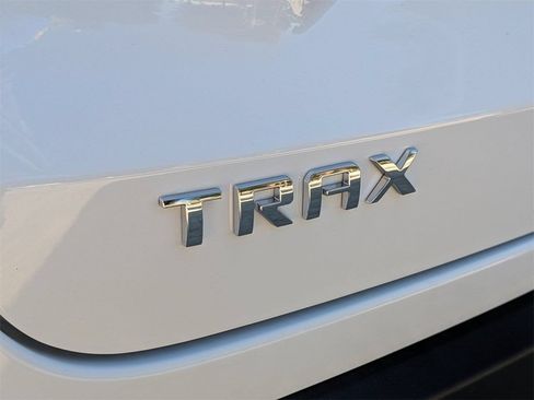 New 2026 Chevrolet Trax LS w/ LS Convenience Package FWD image 6