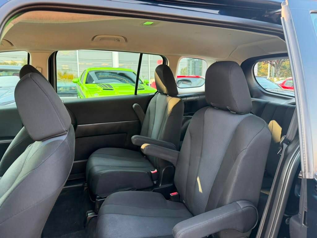 Used 2014 MAZDA MAZDA5 Sport FWD image 17