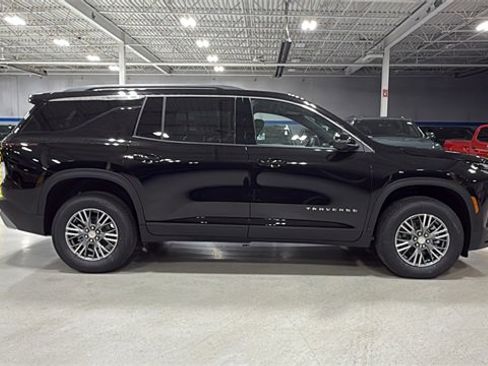 New 2026 Chevrolet Traverse LT w/ Driver Confidence Package image 3