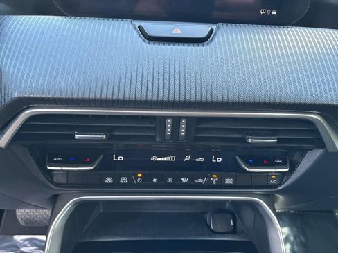 Used 2025 MAZDA CX-90 3.3 Turbo w/ Select Package AWD/4WD image 20