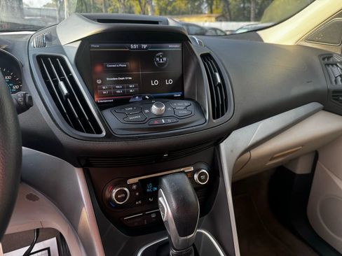 Used 2014 Ford Escape SE w/ Equipment Group 201A image 19