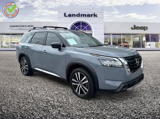Used 2023 Nissan Pathfinder Platinum w/ Cargo Package AWD/4WD video 1