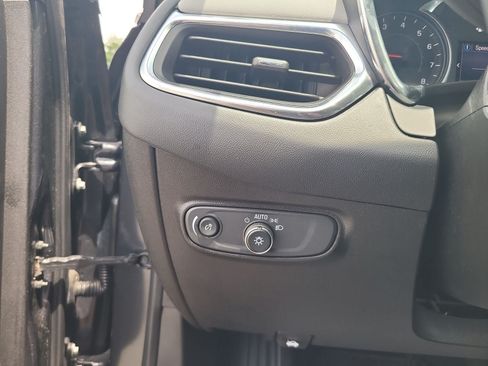 Used 2022 Chevrolet Equinox LT FWD image 17