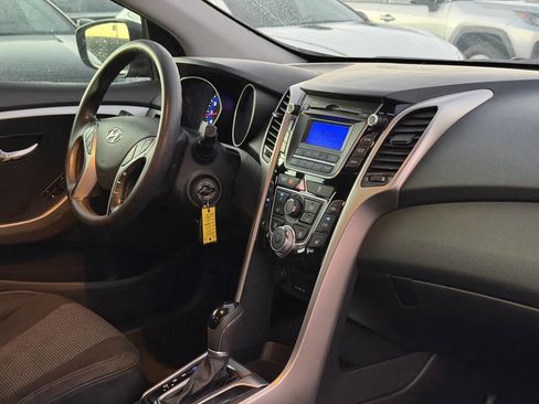 Used 2013 Hyundai Elantra GT image 22