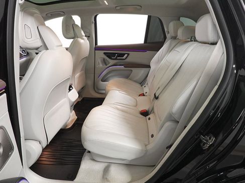 Used 2023 Mercedes-Benz EQS 580 4MATIC SUV image 29