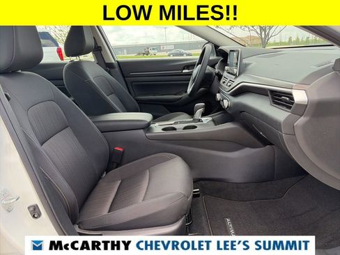 Used 2025 Nissan Altima 2.5 SV image 25